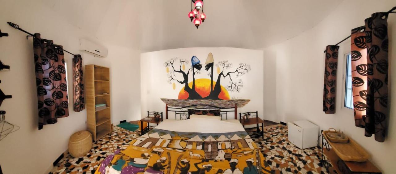 The White House Lodges Brufut 外观 照片